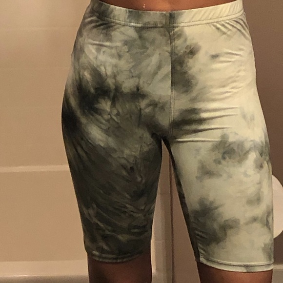 Tie-Dye Biker Shorts - Picture 5 of 7